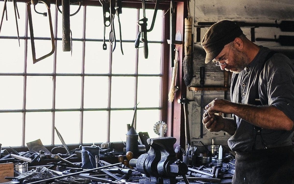 Community Employment Innovation Project (CEIP) – Testing a Community-Based Jobs Strategy for the Unemployed: Early Impacts of CEIP