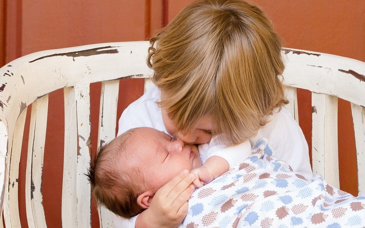 Comparative Literature Review of Parental Leave Policies – Final Report
