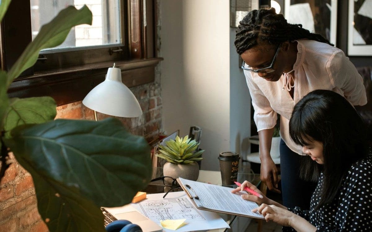 Literacy and Essential Skills in the Workplace: Social Dimensions of Returns to Training