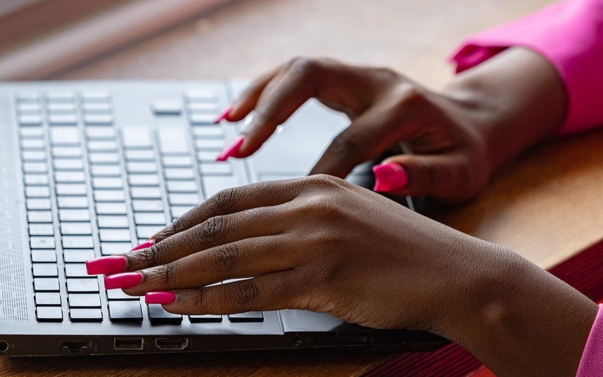 Can Specialized Programming Help Newcomer Women Cope With Covid-19?