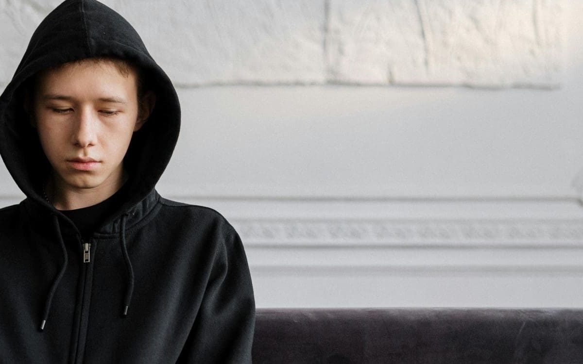 Trauma-and-Violence-Informed Approaches to Employment and Skills Training with Youth