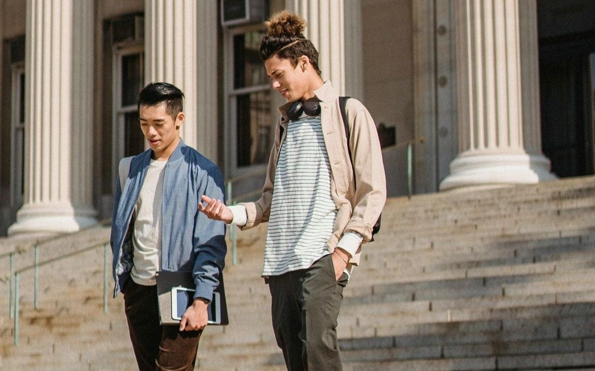 Postsecondary Pathways and Outcomes of International Students in Ontario 1920x750
